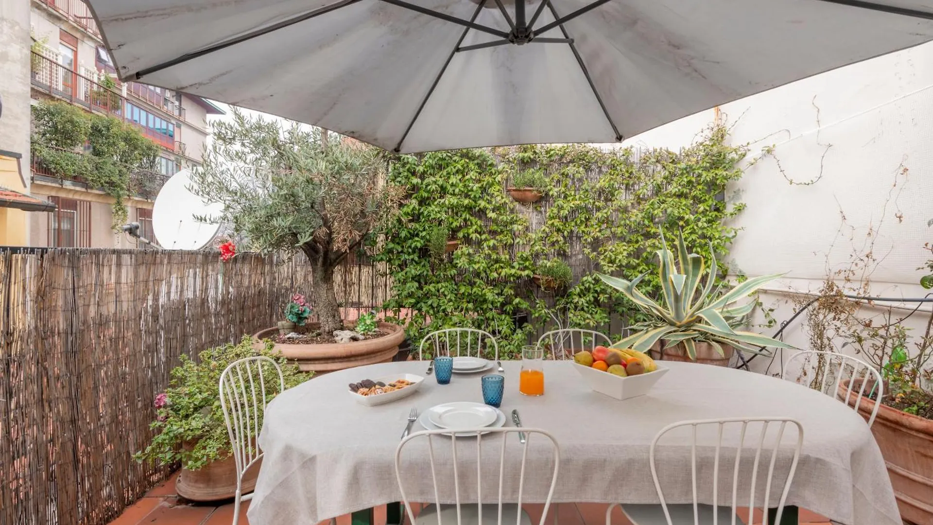 Pontaccio, 4 - Vivere In Brera, Con Ampio Terrazzo Milan